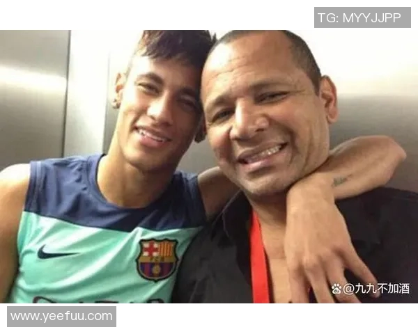 欧洲足球明星因其白皙肤色引发热议成为媒体焦点的背后故事 欧洲足球明星因其白皙肤色引发热议成为媒体焦点的背后故事